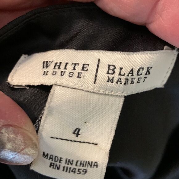White House/Black Market size 4 black dress with built in bra - Picture 7 of 9